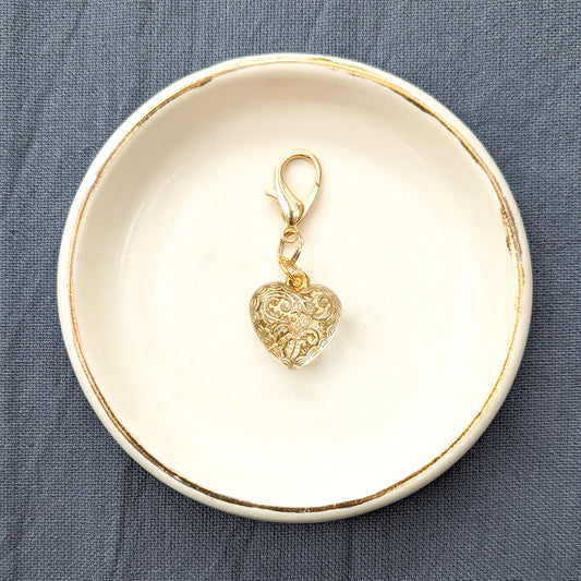 Gold Etched Heart Collar Charm
